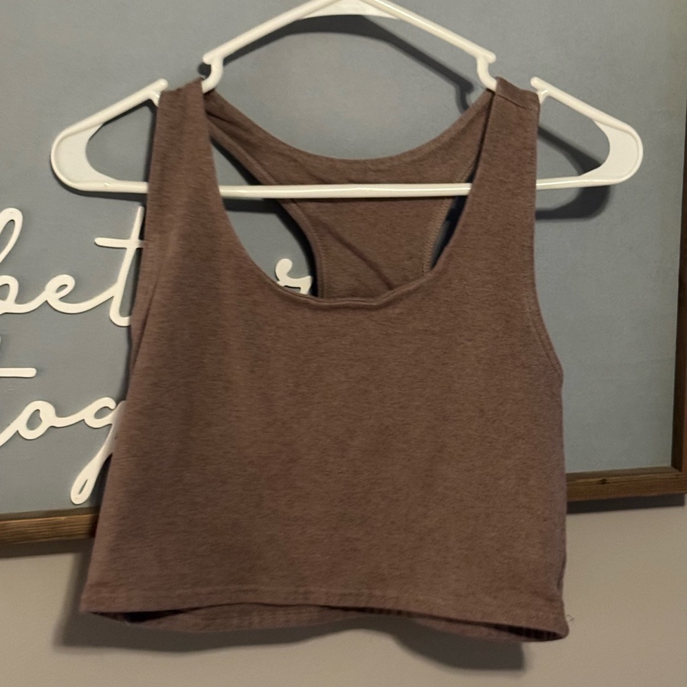 Pact On the go-top crop tank